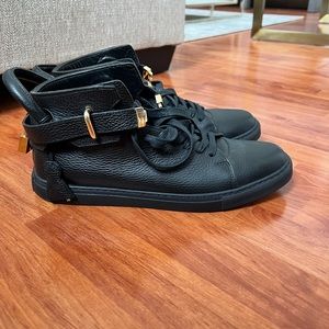 Buscemi %100 Italian leather sneakers